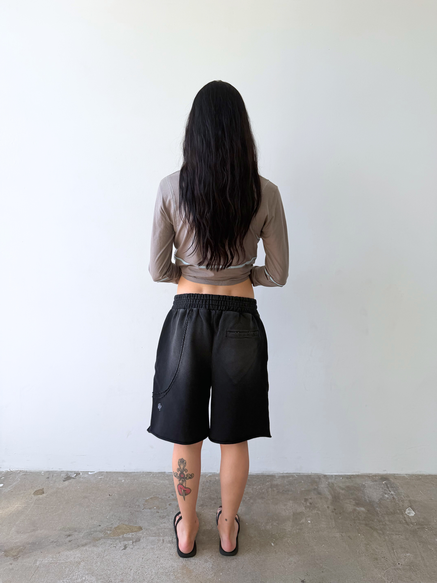 INSERT SWEATSHORTS