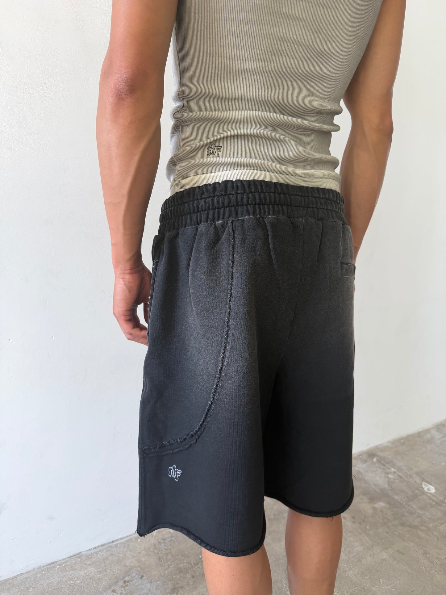 INSERT SWEATSHORTS