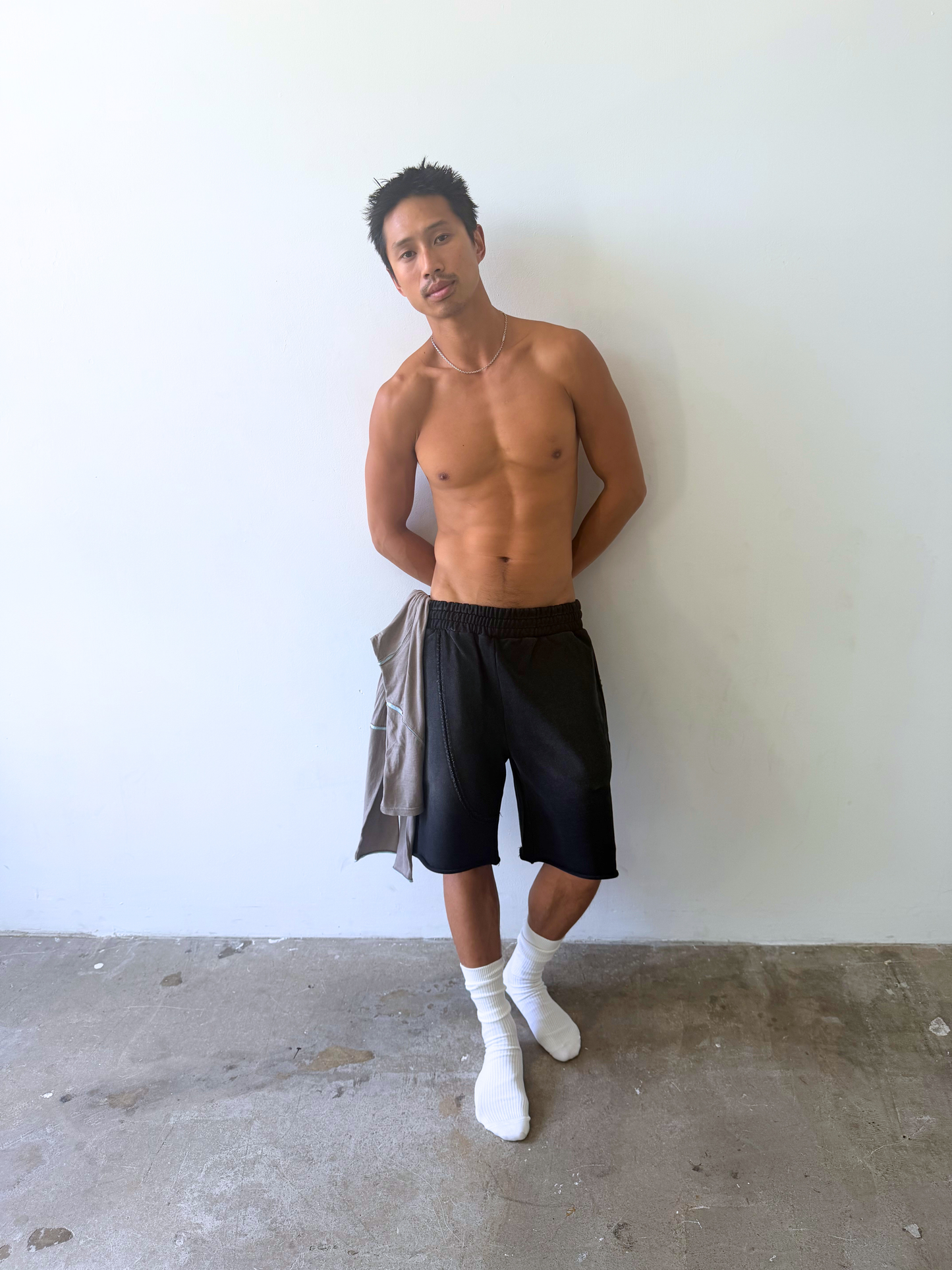 INSERT SWEATSHORTS